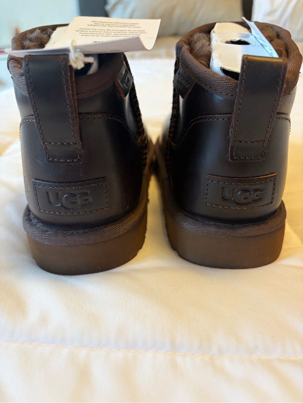 UGG CLASSIC ULTRA MINI LEATHER REGAN BOOTS SIZE 8 BNWT NO UGG BOX - Picture 9 of 9